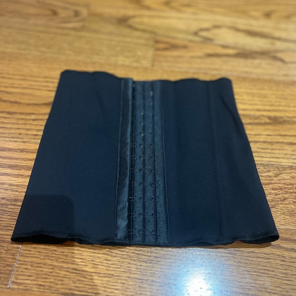 SKIMS Black Waist Trainer SIZE XXS